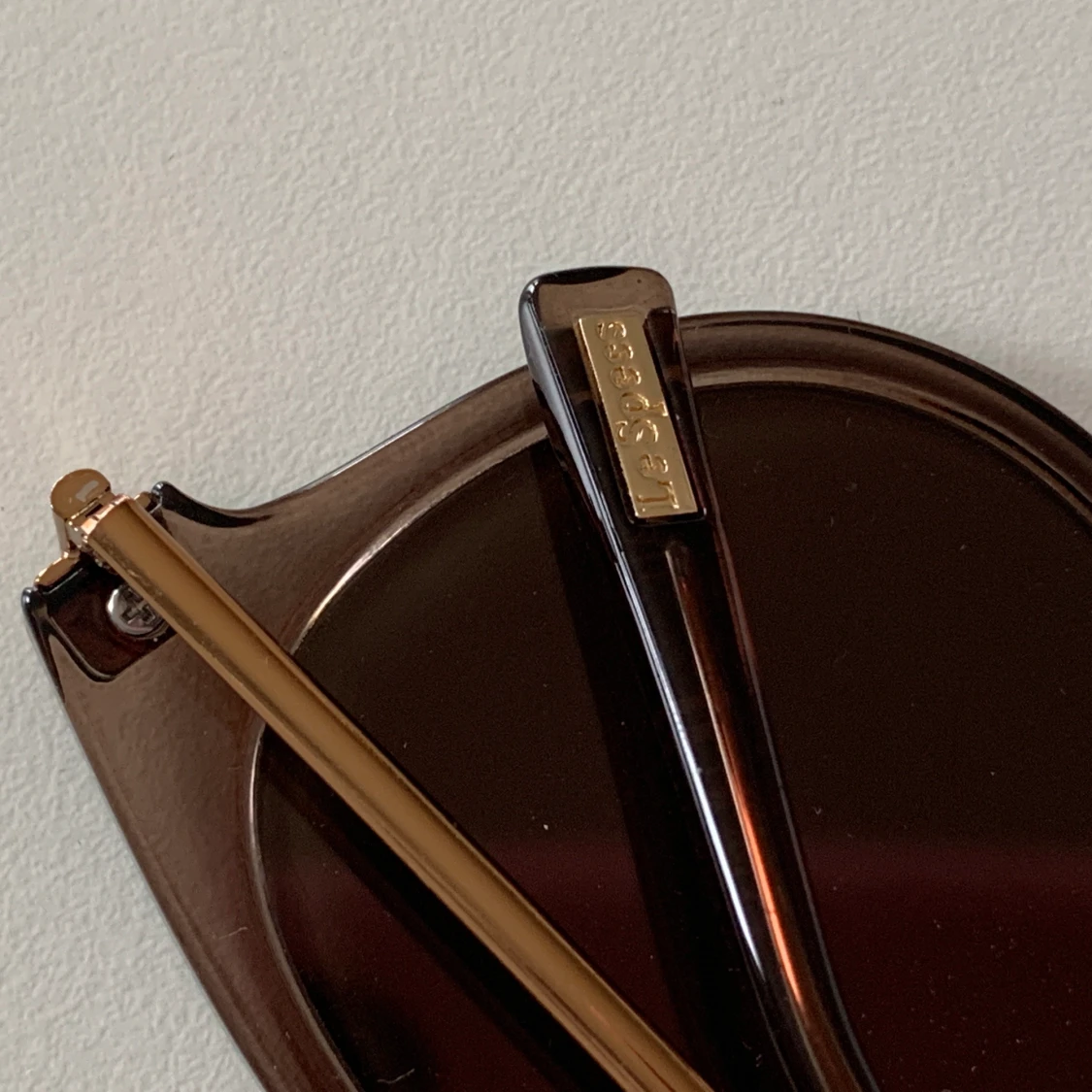 Le spece glasögon  - 90