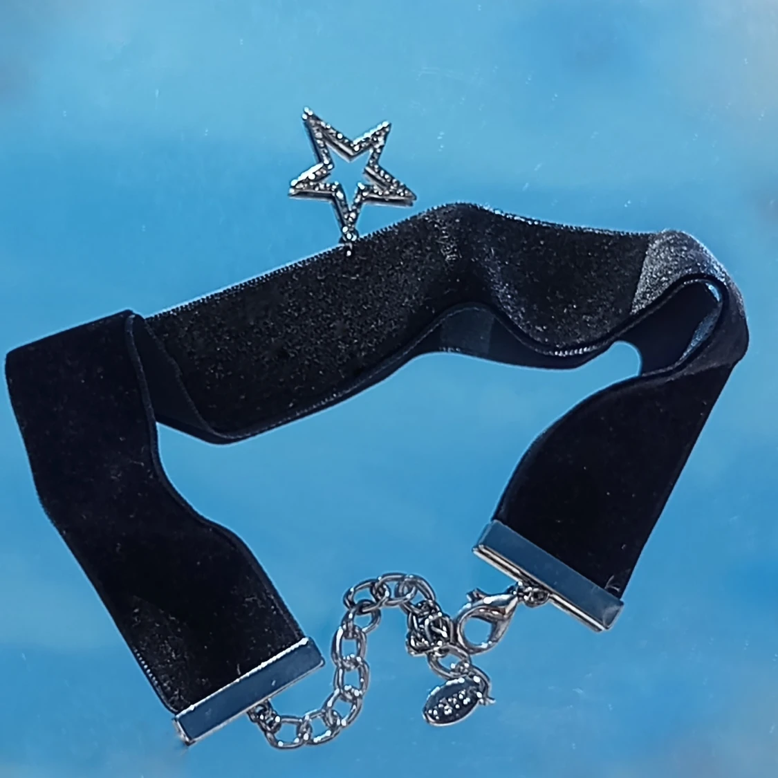 Svart choker i sammet från Zara. FRI FRAKT! - 90