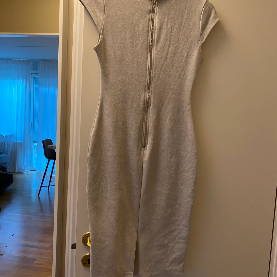 Figursydd klänning - 90