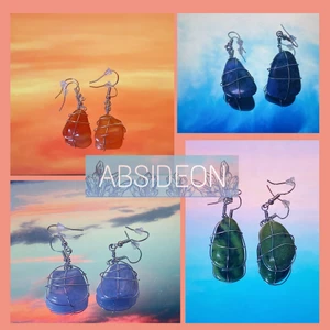 HANDGJORDA ÖRHÄNGEN - Jag gör örhängen av stenar och kristaller, kolla in min sida för mer bilder och priser ☺️💞