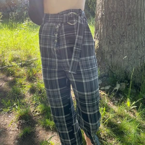 Balla rutiga byxor - Gott skick, passar en XS-M