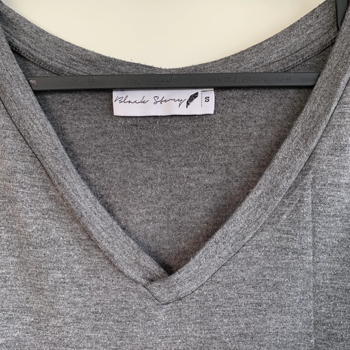 V-ringad T-shirt  - 91