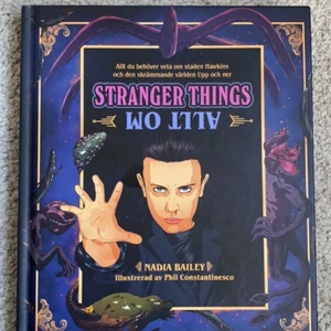 Bok - Stranger things bok i Nyskick. Köpt på Akademibokhandeln för 129kr. Frakt 66kr.