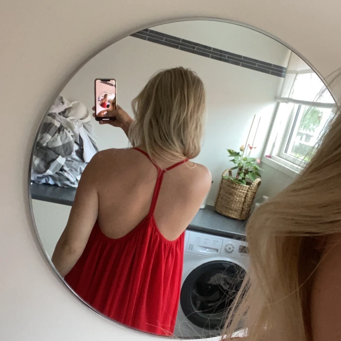 röd sommar klänning med tunt material - 90