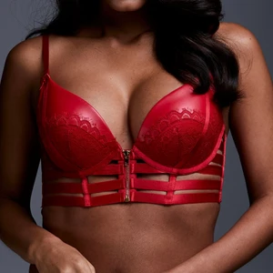 Bh 70a - En push up bh från hunkemöller storlek 70a men passar även 70b. Skit snygg och bekväm. Lite använd