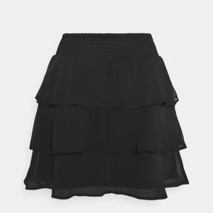 Kjol  - Säljer denna kjol då den inte kommer till användning