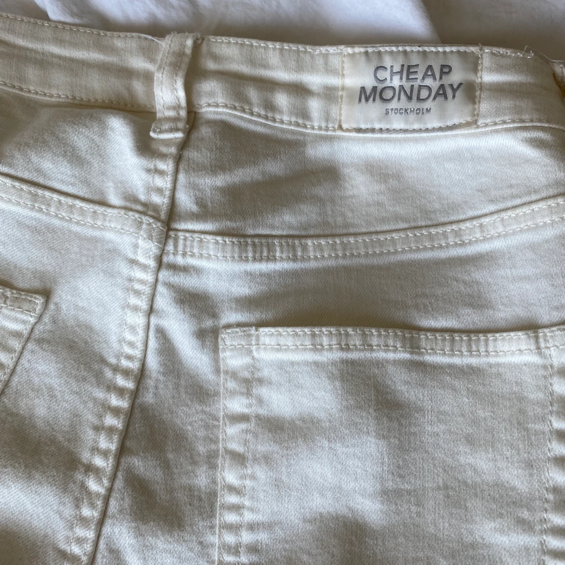 Cheap monday byxor 