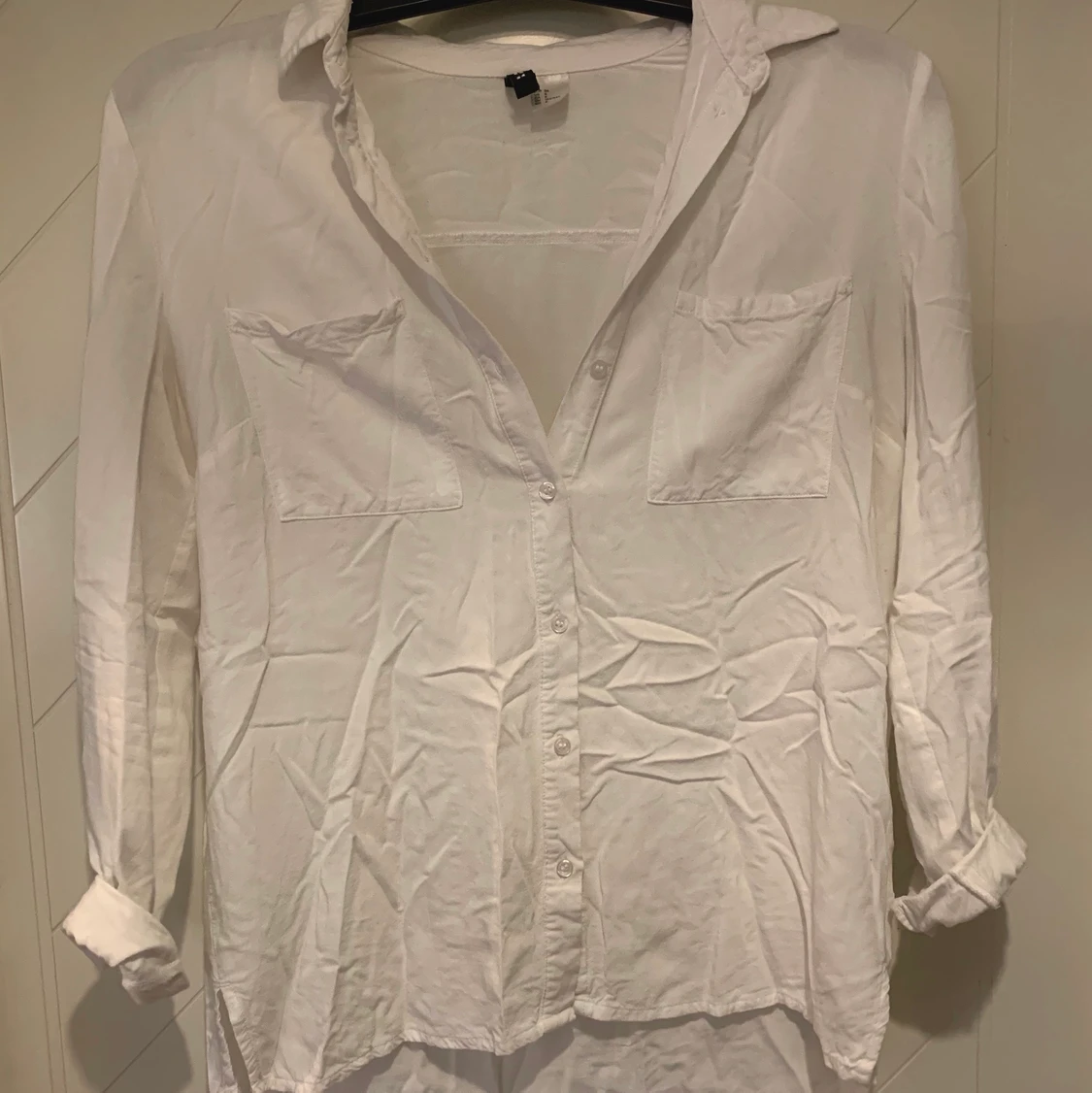 Vit skjorta från H&M - 90