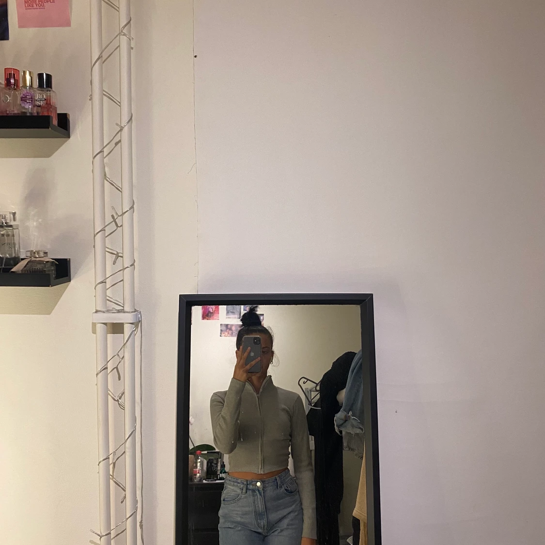 Grå tröja med dragkedja strl S