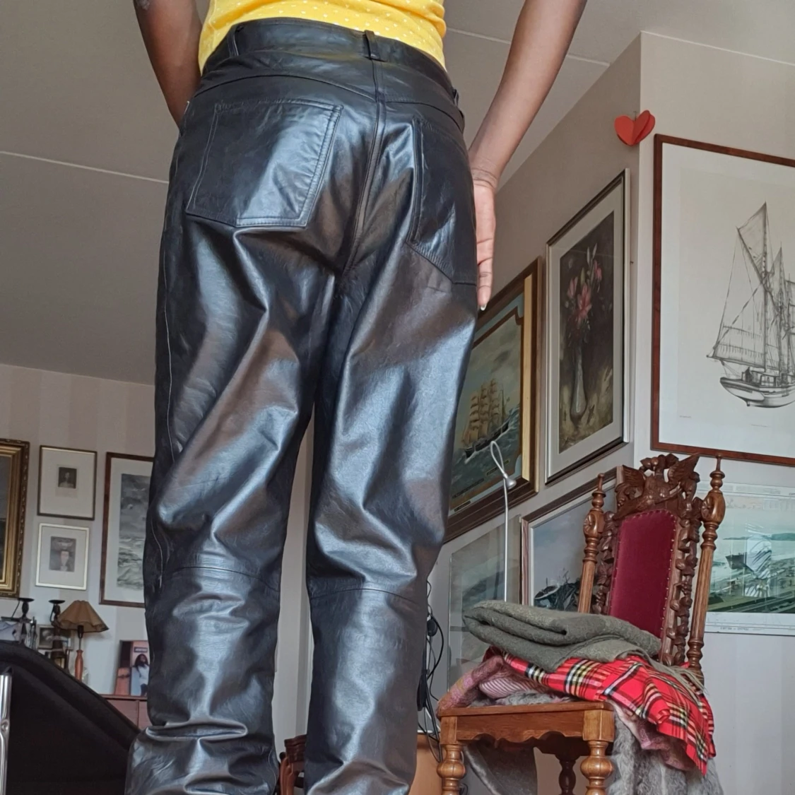 Åkta boy to girl skin buggy leather byxa  - 90