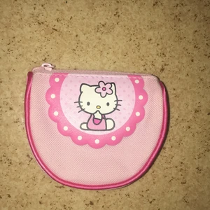Hellokitty mini necessär / plånbok  - 32kr med frakt :))