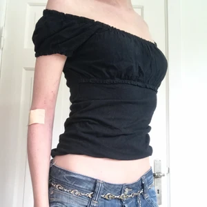 Singoalla top - Offshoulder top. Typ oanvänd🧚‍♀️