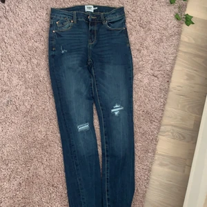 Jeans - Använt 5 gånger,bra skick 