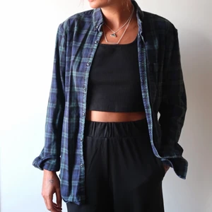 Rutig skjorta - Frakt tillkommer 