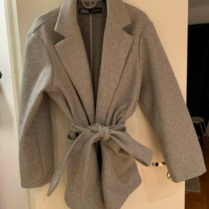 Kappa zara - Vår/höst kappa från Zara. Stl M. 
