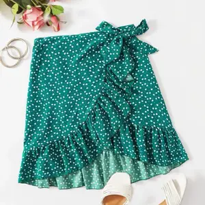 Super fin och somrig grön kjol från shein❤️ aldrig andvänd har resor i migranter sp den passar xxs-m
