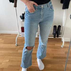 Jeans Gina Tricot - Storlek 36, allt skickas spårbart om man ej kan mötas upp!