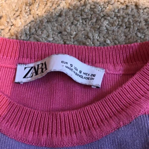 Topp. Hämtas i Bromma - Jag hann tyvärr inte använda den så mycket innan den blev för liten så den är i bra skick. 