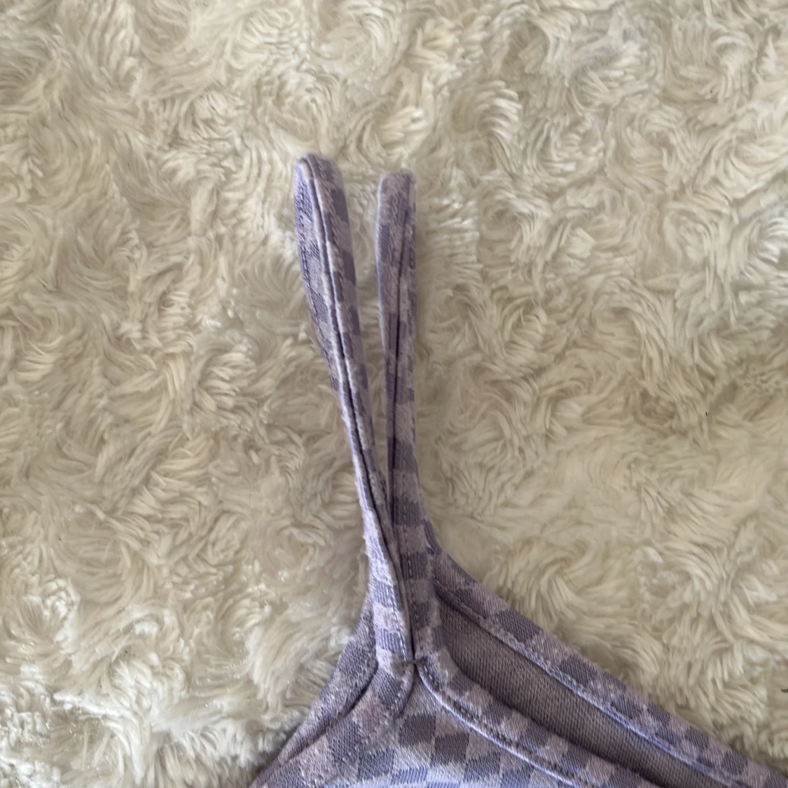 Lila rutig kort top.  - 91