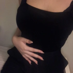 Svart bodysuit - G string body suit, inga fläck eller hål, frakt funkar