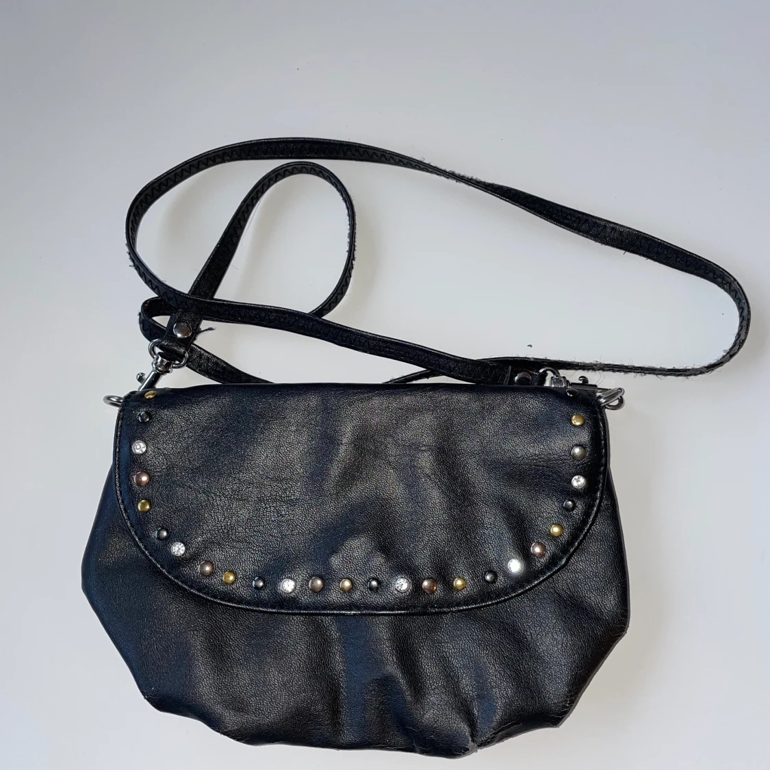 Liten axelremsväska 