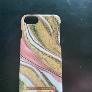 iPhone 8 - Bra sick använt 1 gång säljer för att har fått en ny mobil