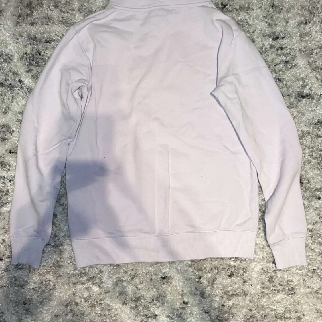 Lila hoodie storlek M - 90