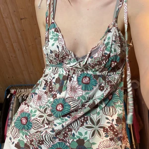 Blommigt linne - Jätte fint linne med blommor!