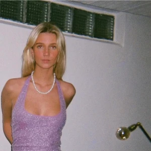 Lila fest topp  - !lånade bilder! Säljer denna populära toppen i storlek S💞 