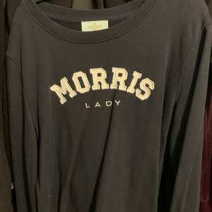 Mörkblå Morris Lady sweatshirt i storlek S men passar M och L💙