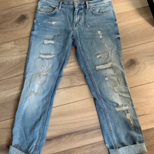 Zara Woman jeans trash byxor 34 xs trash ljusblå  - Supersnygga jeans från zara. Samfraktar!