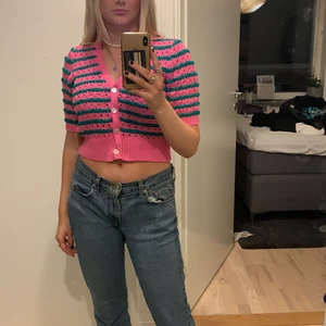 tröja - super fin tröja köpt på zara i våras! använd max 3 gånger!