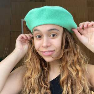 Mint beret! 100% wool! Perfect condition! 