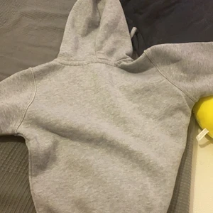 Tommy hilfiger hoodie storlek s - Helt okej skick 