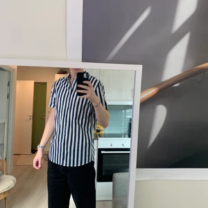 Hm skjorta - En skjorta från hm i storlek m