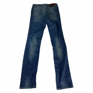 ACNE JEANS - STORLEK: 26/32| Midjemått: 33cm | Innerbenslängd: 78cm | Fit: straight | Modell: KEX/LE BLUE |  🔮ERBJUDER ALLTID SAMFRAKT OCH MÄNGDRABATT. PS! ALLA PRISER ÄR FÖRHANDLINGSBARA🔮