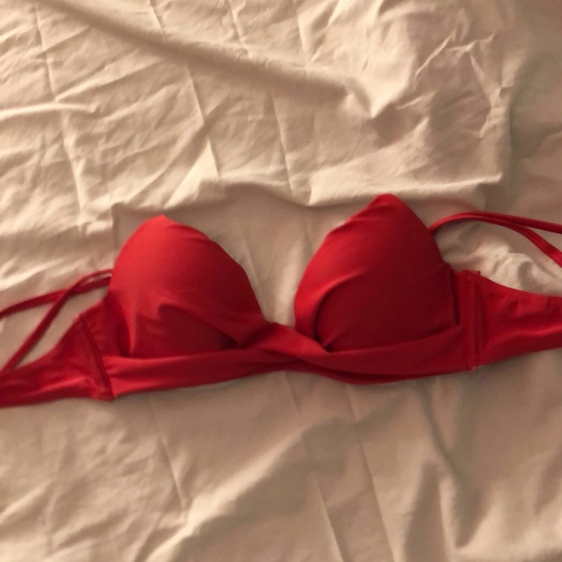 superfin röd bikini, storlek S