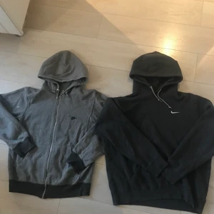 Vintage Nike hoodies - Tja säljer dessa två feta vintage Nike tröjor, en grå ziphoodie med paint stains size M och en mörkgrå regular hoodie size L. Inga skador på dom.                         Bud börjar på 100kr/tröja (höjs med 50kr) 