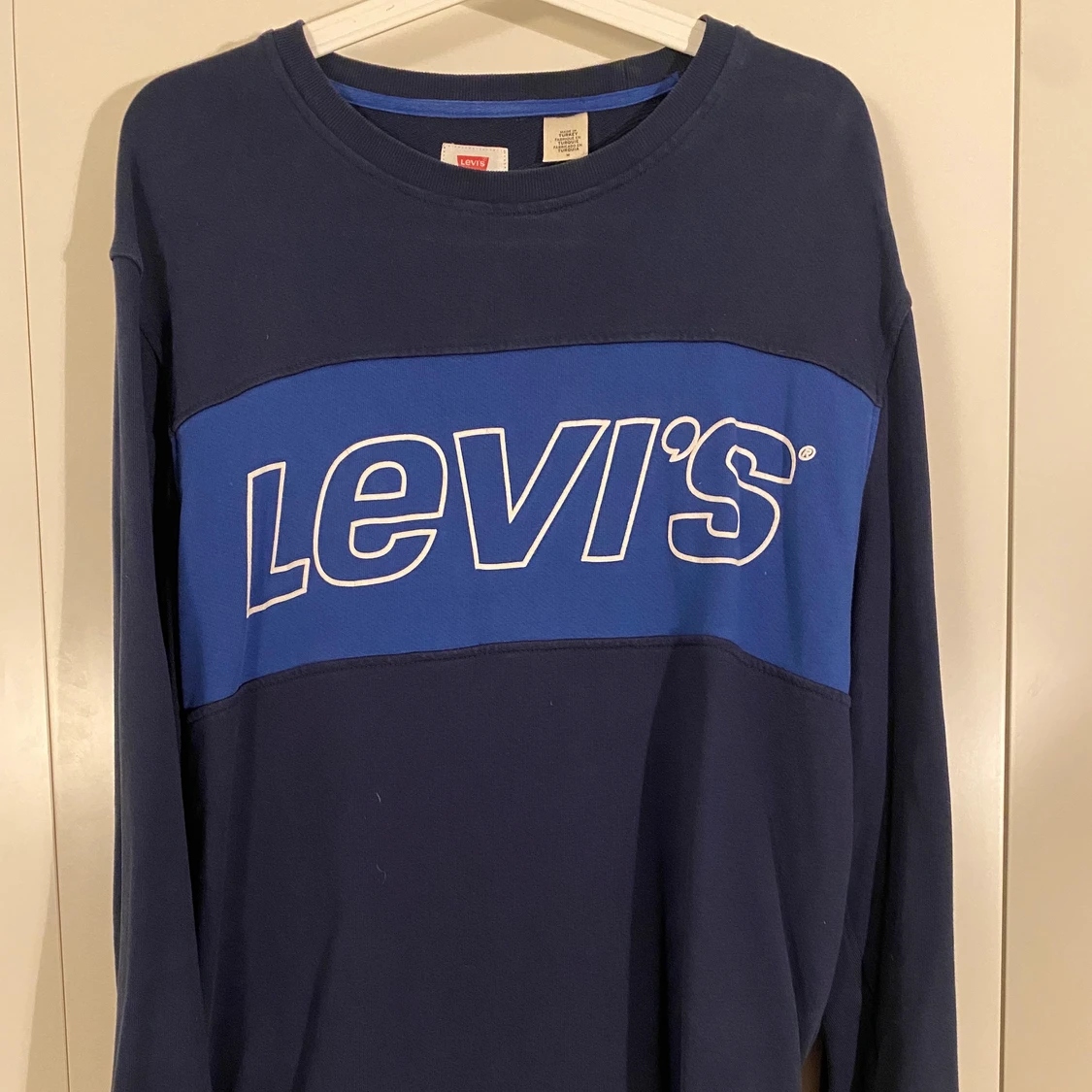 Levis sweatshirt