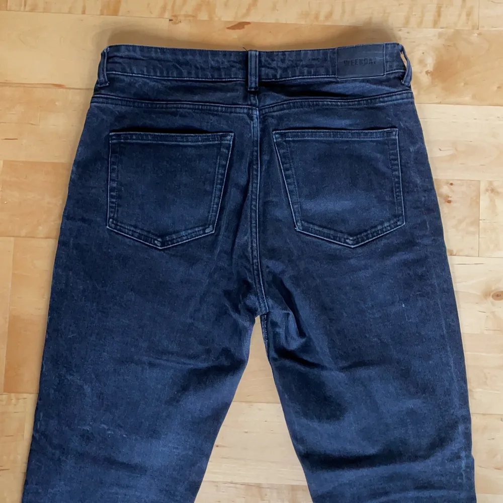 Jeans i bra kvalitet som jag inte har använt särskilt mycket pga för korta för mig (172). Jeans & Byxor.