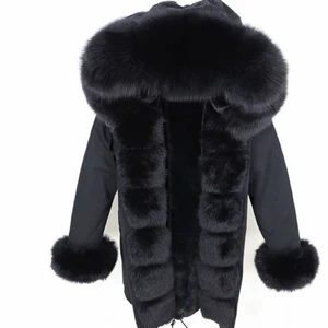 Naya Parka  - Jag säljer en Naya parka jacka i storlek M. Jag har storlek S men den är ganska liten i storleken så fick ta en storlek större. Äkta svart päls! Den är köpt förra förra vintern. Den är i bra skick utan några som helst skador. Köpte den för 3500 kr men säljer den nu för 2000, pris kan diskuteras. Om ni vill ha fler bilder är det bara att skriva till mig.