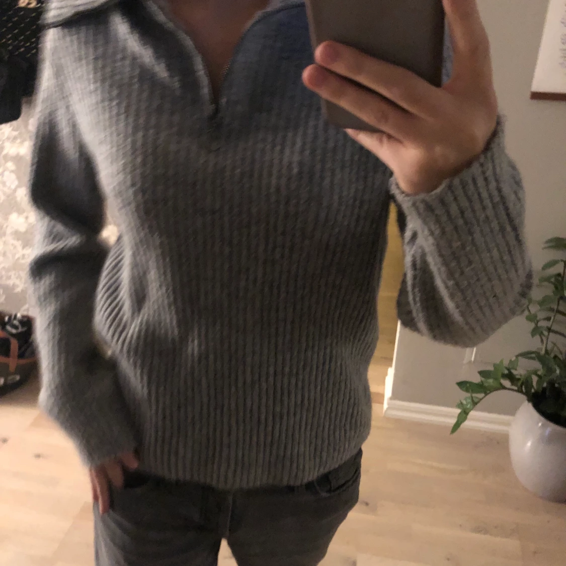 Stickad tröja med dragskedja - 91