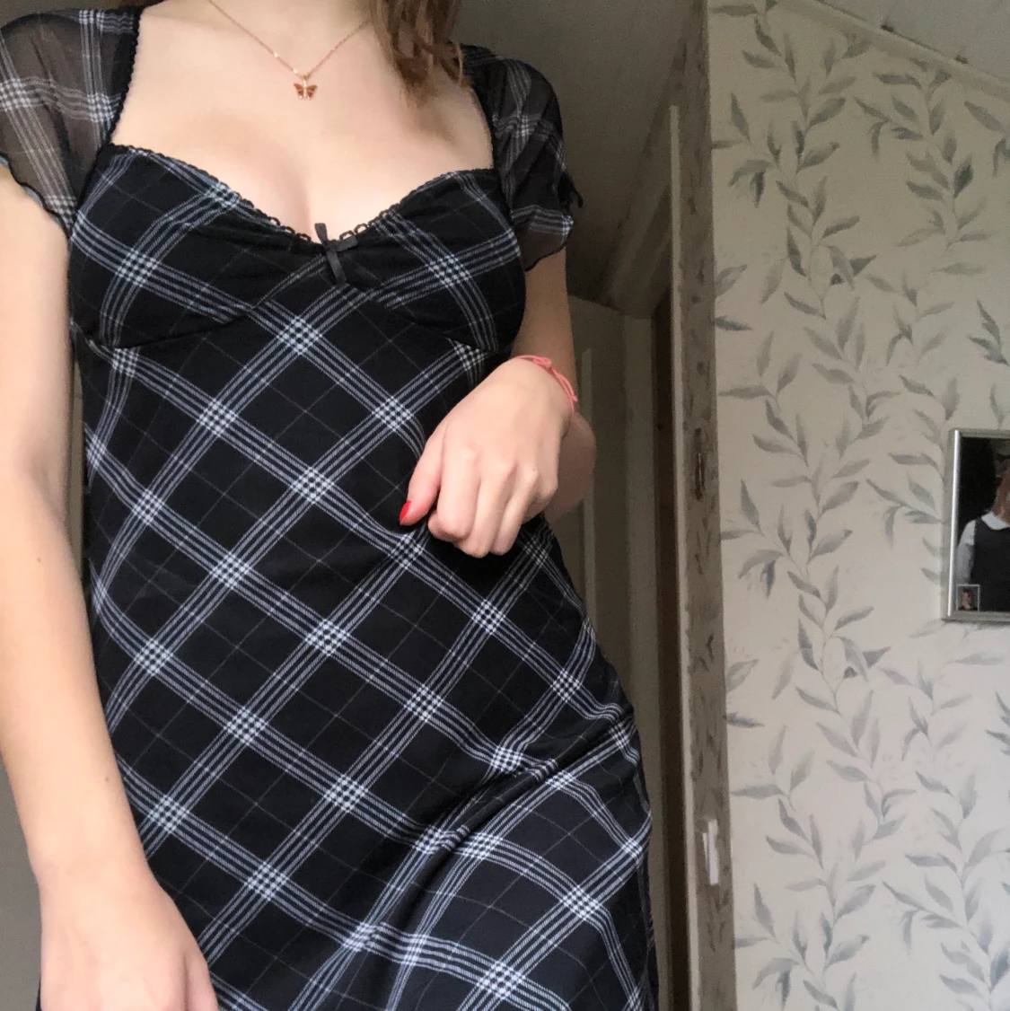 rutig meshklänning - 90