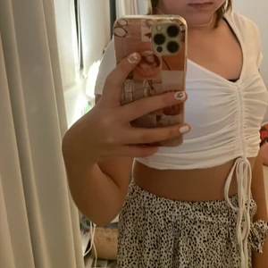 Shein topp - Shein topp! Har används några gånger säljer den för att jag passar inte den så bra