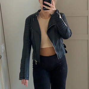 Skinnjacka chiqulle  - Skinnjacka från chiquelle 