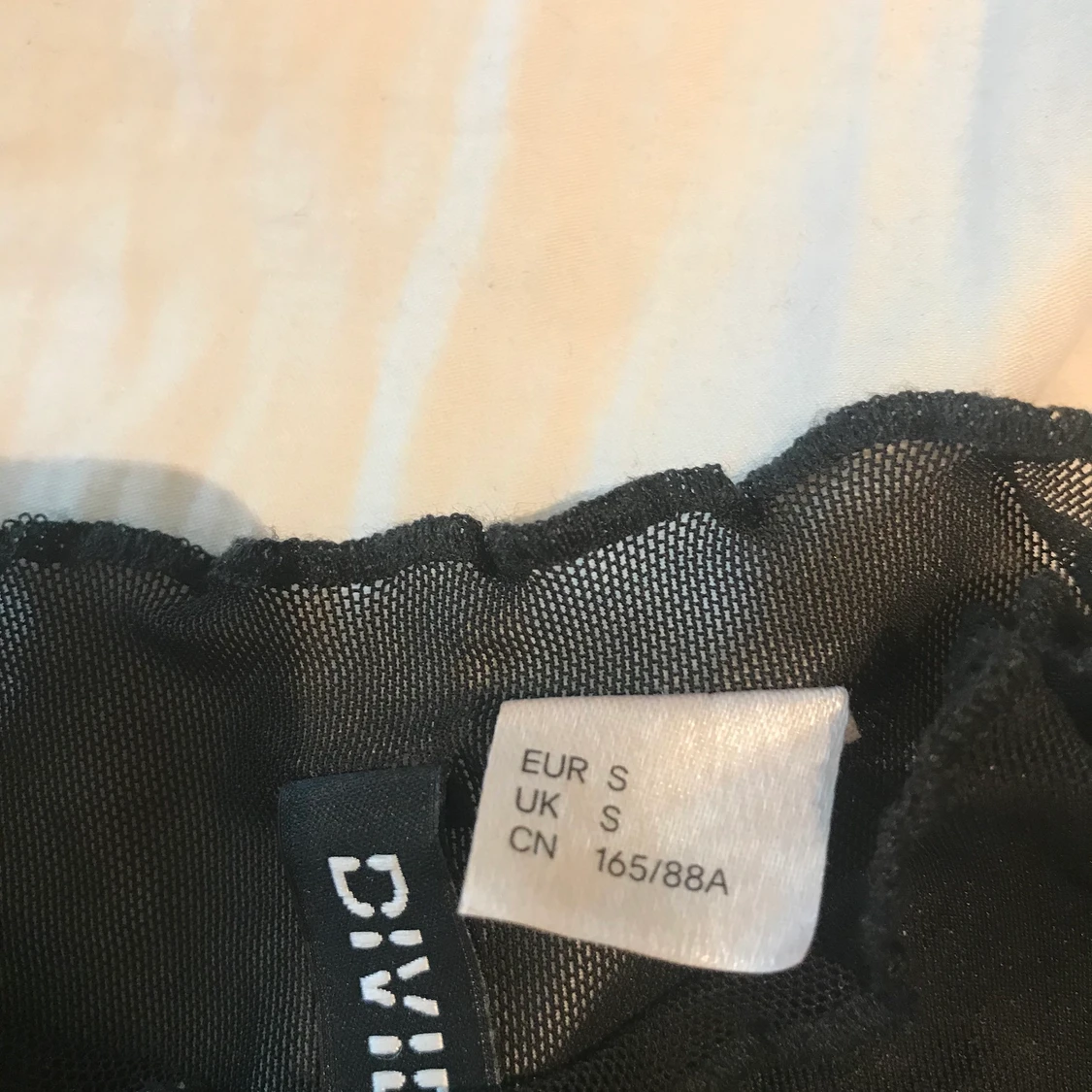 Svart genomskinlig tröja - 91