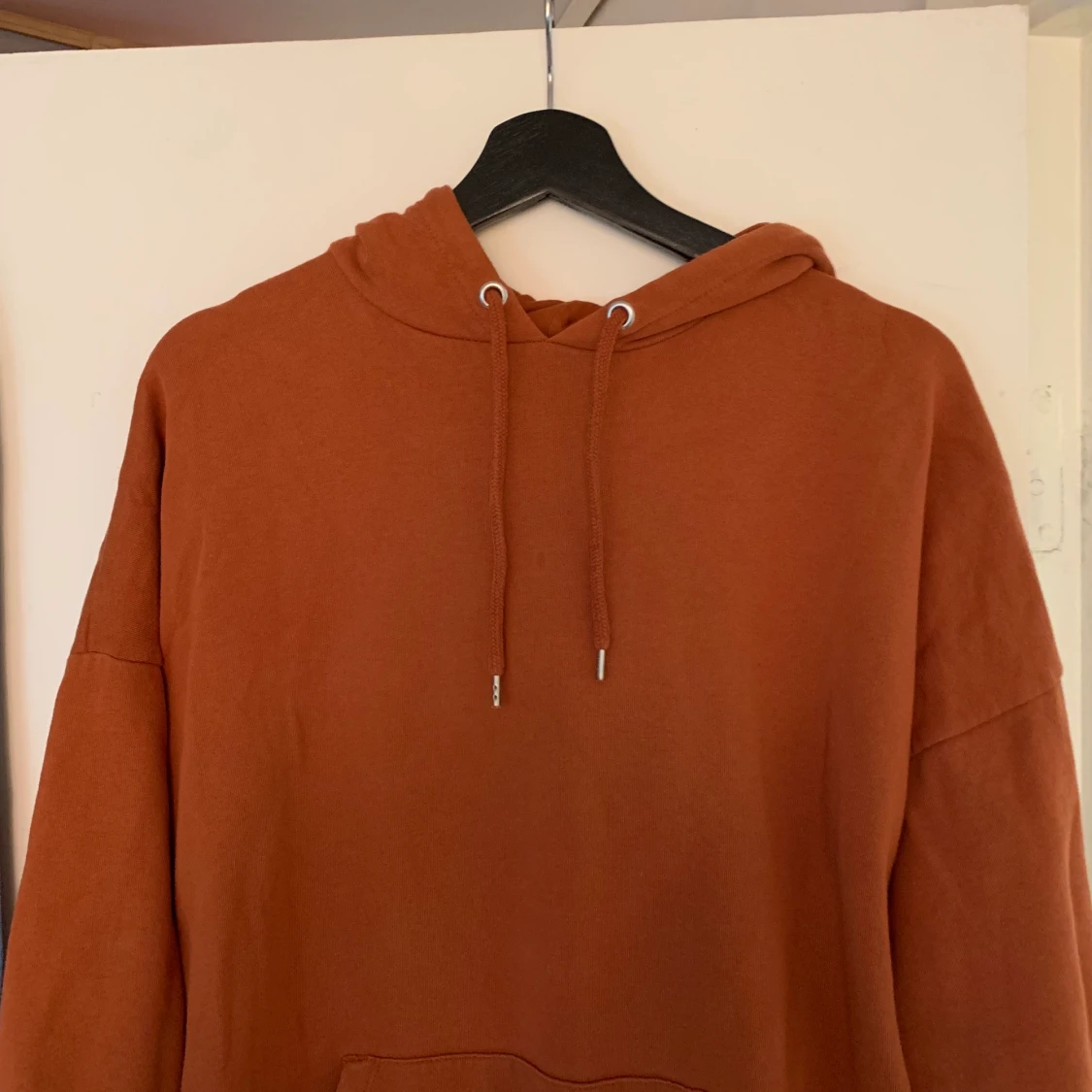 Orange hoodie - 91