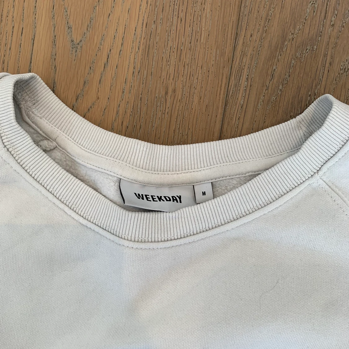 Långärmad tröja från Weekday  - 90