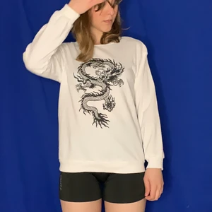 shirt - white shirt. size XS, worn once. Selling it cause it is not the fit i had in mind! 