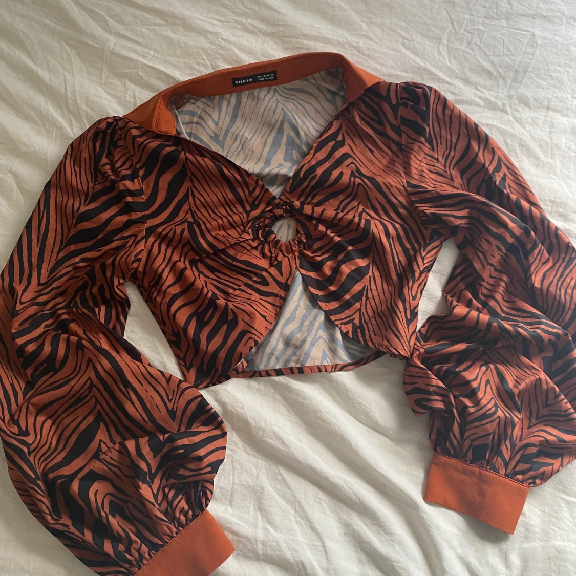 Tigerrandig blus med Ballongärmar - 90